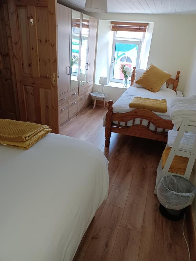 Kents Guesthouse Accommodation Kilmacthomas Екстер'єр фото